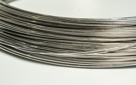 ¿Cómo ayuda Titanium Wire a aumentar la vida útil de su equipo?